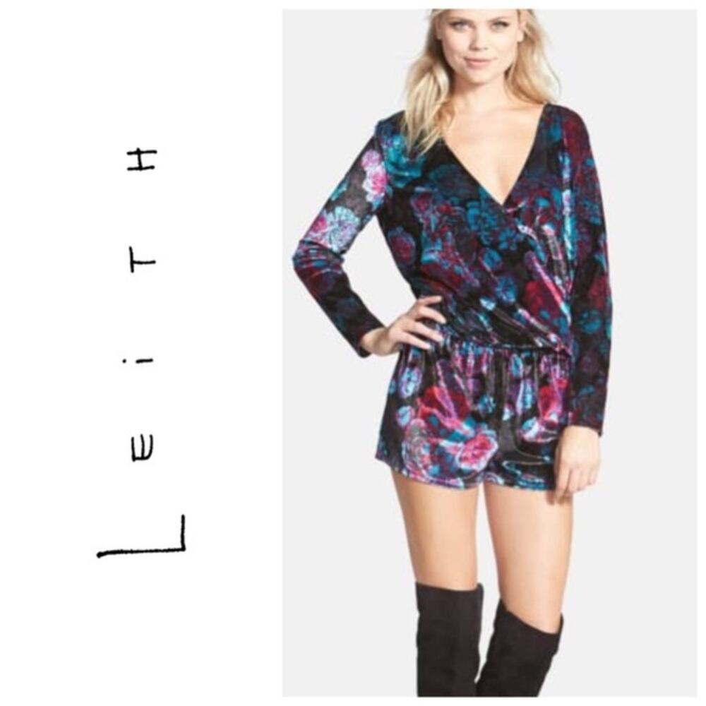 Leith Floral Velour Wrap Short Romper Black Small S SM